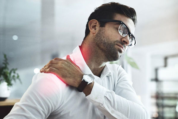 Shoulder Pain Treatment in West Delhi