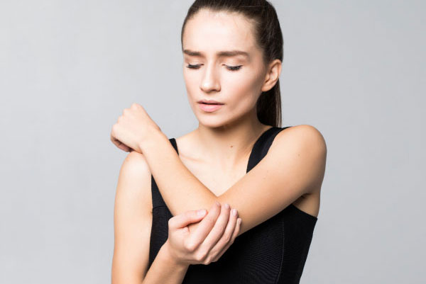 Tennis Elbow / Golfer’s Elbow Treatment in West Delhi
